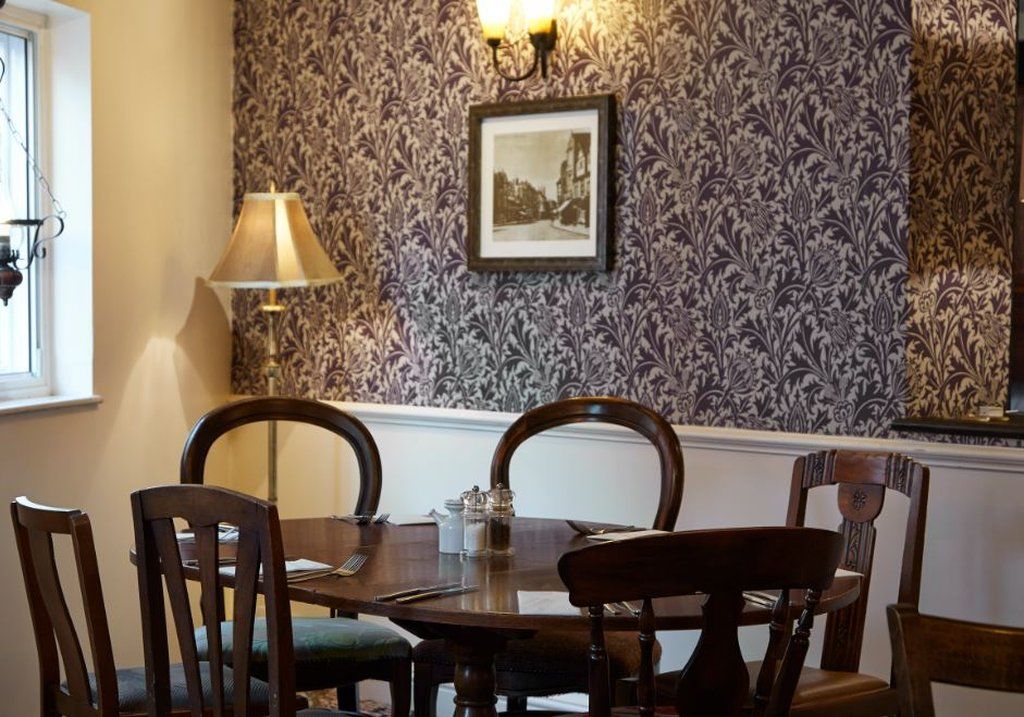 Bell Hotel By Greene King Inns Tewkesbury Restaurant photo